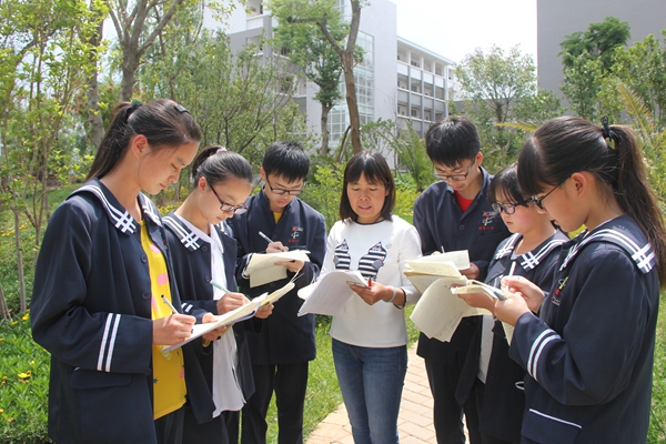 劉曉燕照片4_副本.jpg 劉曉燕照片4_副本.jpg