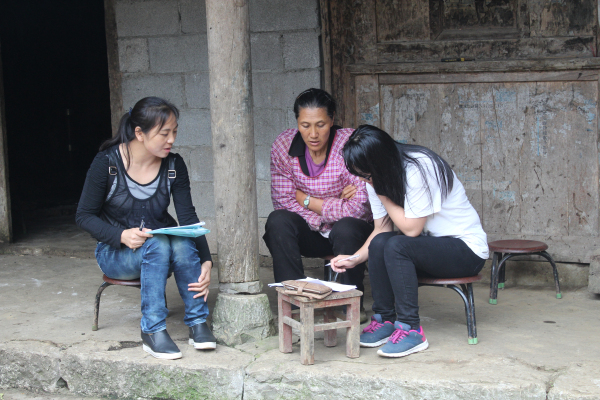 走訪貧困戶_編輯.jpg 走訪貧困戶_編輯.jpg