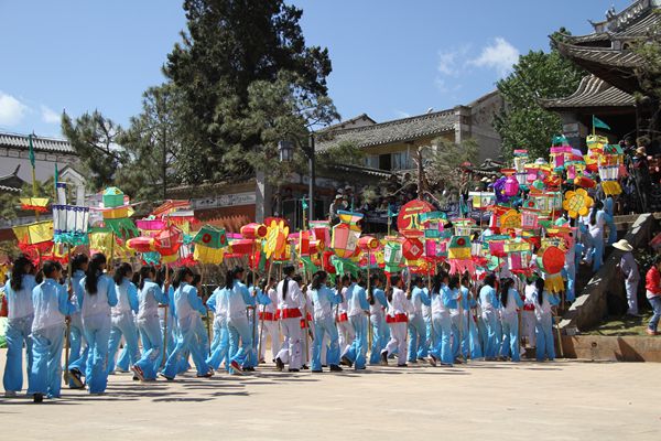 上燈_副本.jpg 上燈_副本.jpg