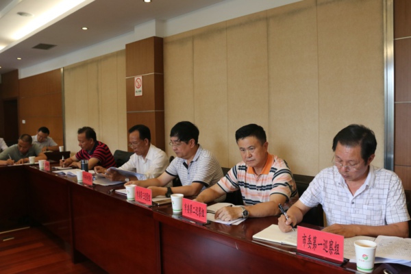 3各巡察組組長參加會議.jpg 3各巡察組組長參加會議.jpg