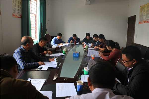 宣講集體備課.jpg 宣講集體備課.jpg