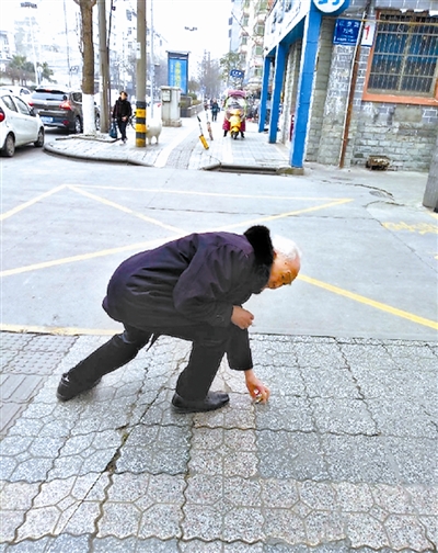 res01_attpic_brief.jpg res01_attpic_brief.jpg