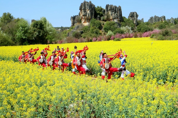 1、花海歡騰,縱情歡歌_副本.jpg 1、花海歡騰,縱情歡歌_副本.jpg