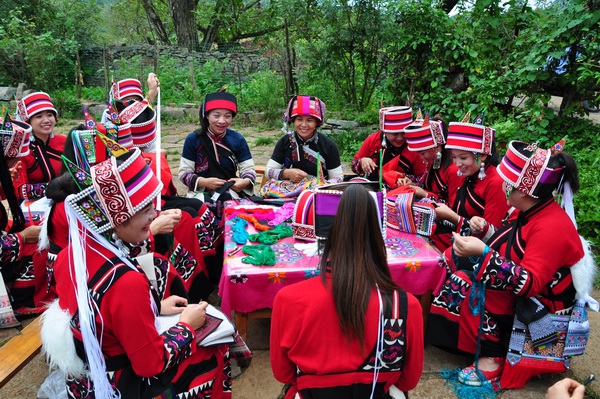 10、春色滿園,彩線飛舞_副本.jpg 10、春色滿園,彩線飛舞_副本.jpg