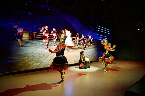 圖11:哈尼古歌_副本.jpg 圖11:哈尼古歌_副本.jpg