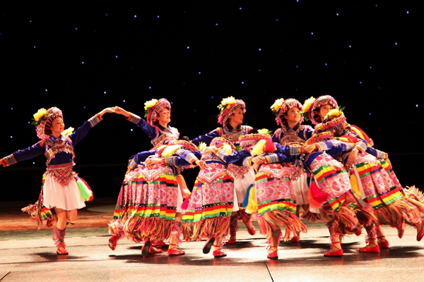 1.苗族歌舞《嘎蒙卡兜》大理永平_副本.jpg 1.苗族歌舞《嘎蒙卡兜》大理永平_副本.jpg