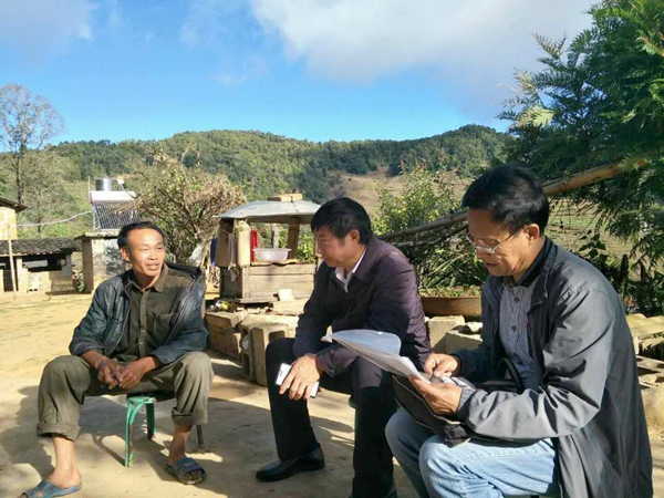 一線尋線索 嚴查微腐敗2_副本.jpg 一線尋線索 嚴查微腐敗2_副本.jpg