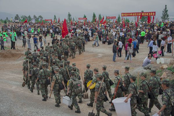 圖9:哪里需要哪里去_副本.jpg 圖9:哪里需要哪里去_副本.jpg