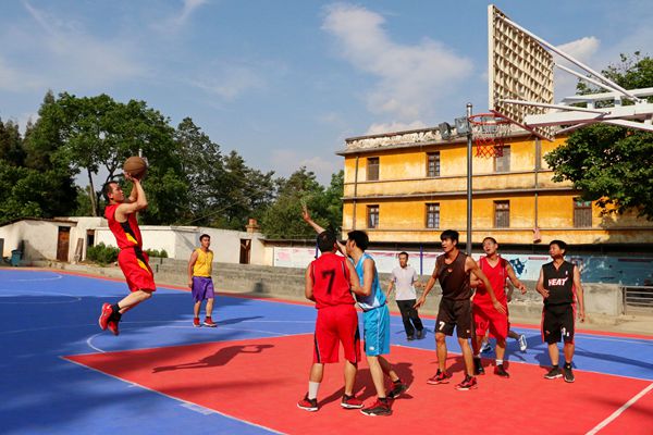 強(qiáng)健體魄 誰與“針”鋒 1_副本.jpg 強(qiáng)健體魄 誰與“針”鋒 1_副本.jpg