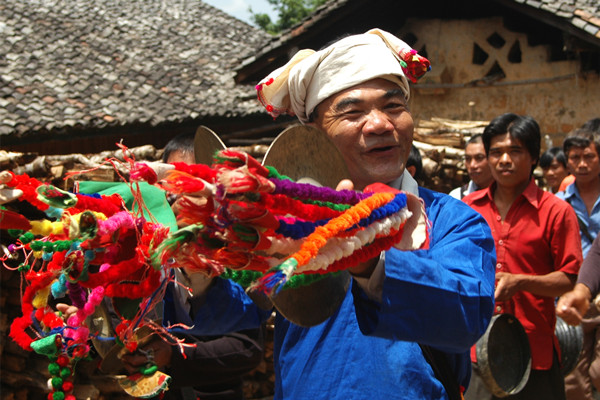 18.感恩黨的關懷_副本.jpg 18.感恩黨的關懷_副本.jpg