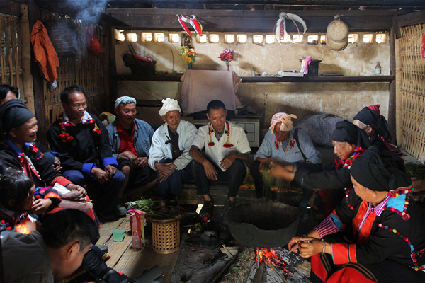 12.暖暖的火塘_副本.jpg 12.暖暖的火塘_副本.jpg