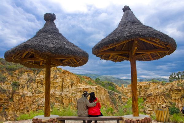 羅平_副本.jpg 羅平_副本.jpg