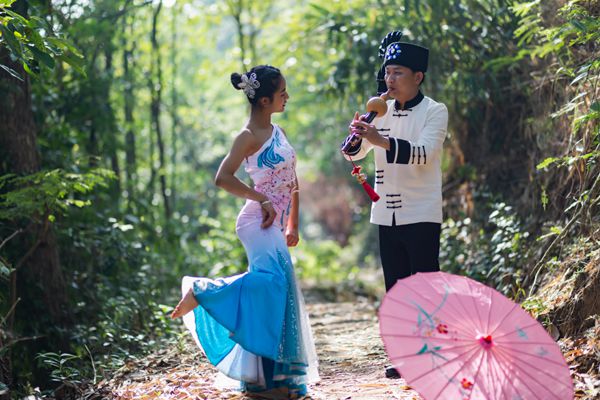 梁河_副本.jpg 梁河_副本.jpg