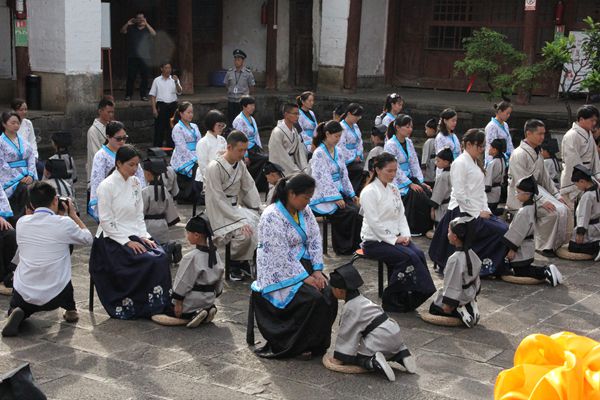 六、拜父母1_副本.jpg 六、拜父母1_副本.jpg