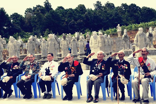 李鵬_副本.jpg 李鵬_副本.jpg