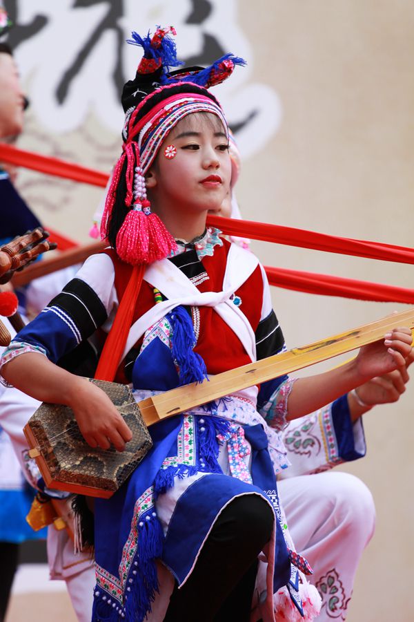 劍川三河白族女童服飾_副本.jpg 劍川三河白族女童服飾_副本.jpg