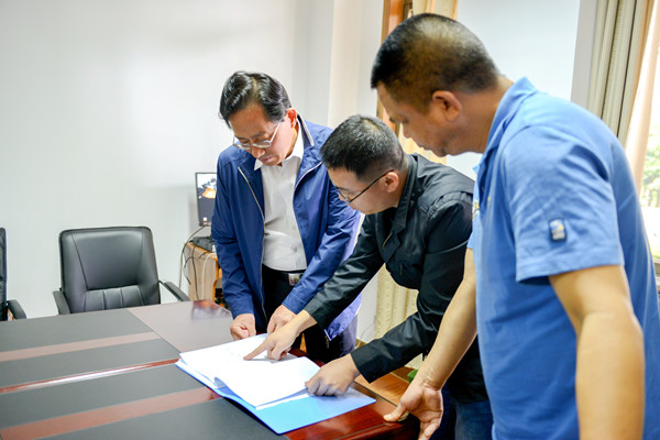 CJL_3489_副本.jpg CJL_3489_副本.jpg