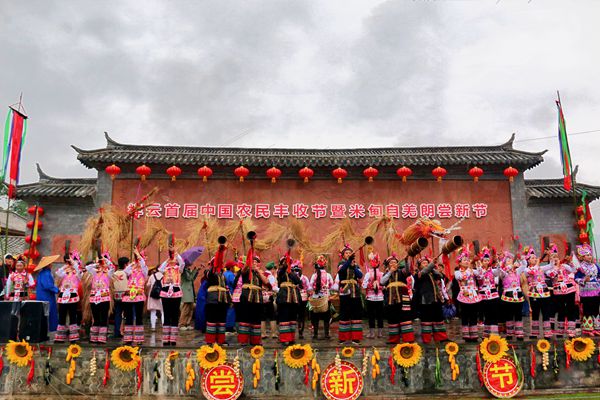 祥云_副本.jpg 祥云_副本.jpg