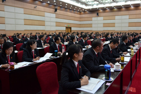 認真聽課.jpg 認真聽課.jpg