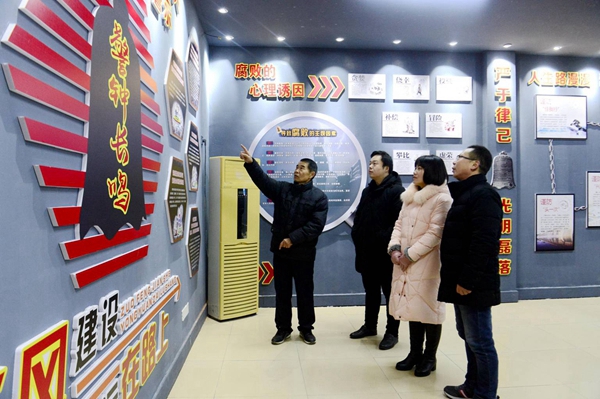 989999.jpg 989999.jpg