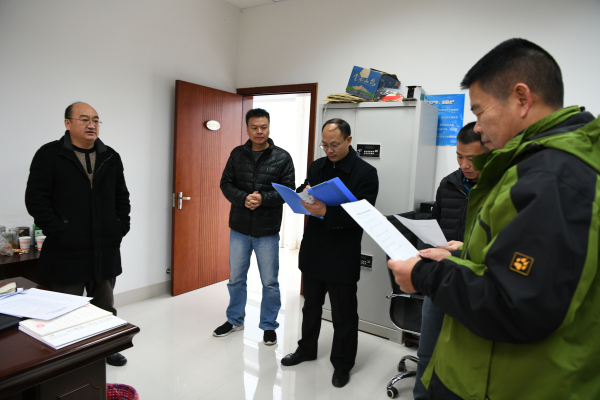 DSC_2700.jpg DSC_2700.jpg