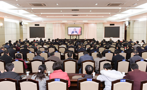 F3084_0.jpg F3084_0.jpg