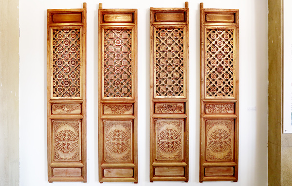 清代格子門《福壽花開》.jpg 清代格子門《福壽花開》.jpg