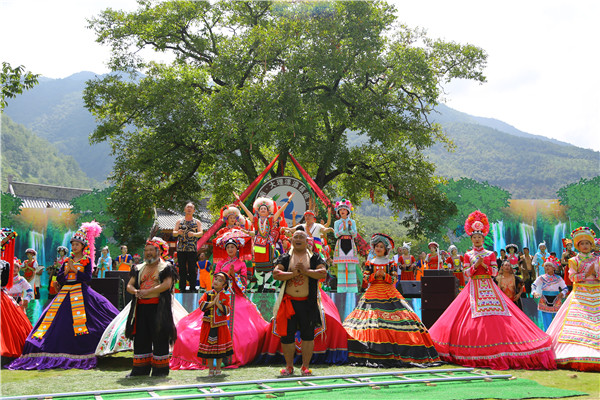 核桃祭(李燦美 攝)_副本.jpg 核桃祭(李燦美 攝)_副本.jpg