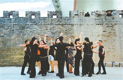 res10_attpic_brief.jpg res10_attpic_brief.jpg