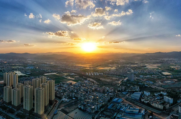 玉溪紅塔區(qū).jpg 玉溪紅塔區(qū).jpg