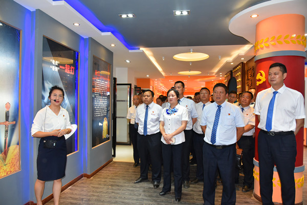 6.61_副本.jpg 6.61_副本.jpg