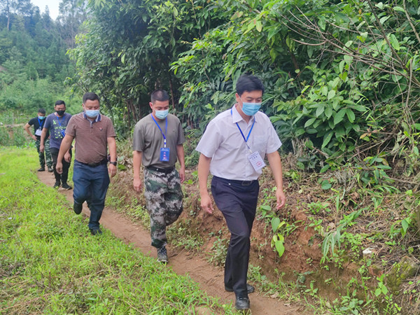 德宏:州縣紀(jì)委監(jiān)委開(kāi)展疫情防控聯(lián)合督查行動(dòng)