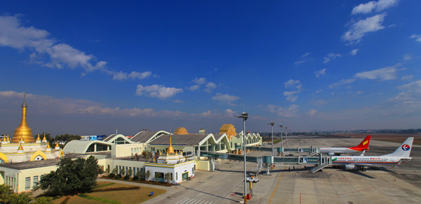 德宏:推動政治生態(tài)像自然生態(tài)一樣清新亮麗