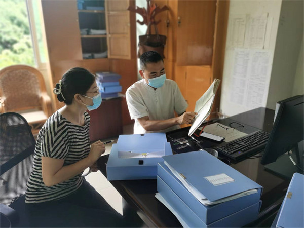 瑞麗:小卡片“撬動”大民生 讓監(jiān)督觸手可及